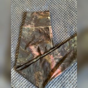 Size 6 Lululemons and free running shorts